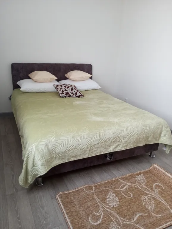 Уютная квартира со свежим ремонтом в новом доме, две кровати