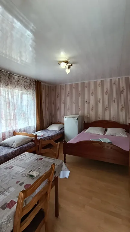 Квартира Четырёхместная комната с удобствами — аренда посуточно в Сочи