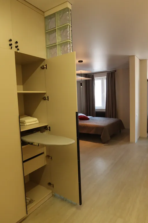 Видовая дизайнерская студия, 24 этаж, самозаселение