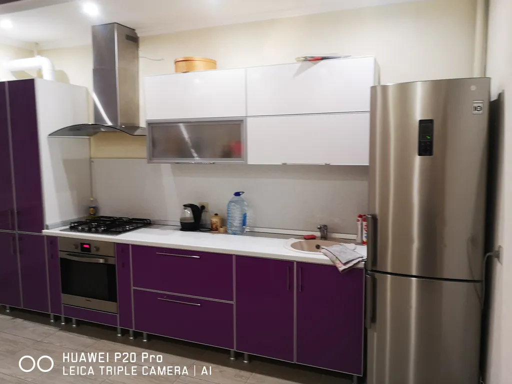 Квартира Уютная трехкомнатная комнатная квартира в новом доме — Элиста