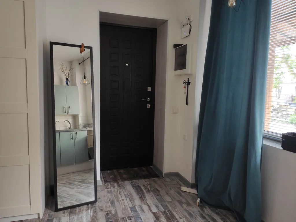 Студия на берегу залива