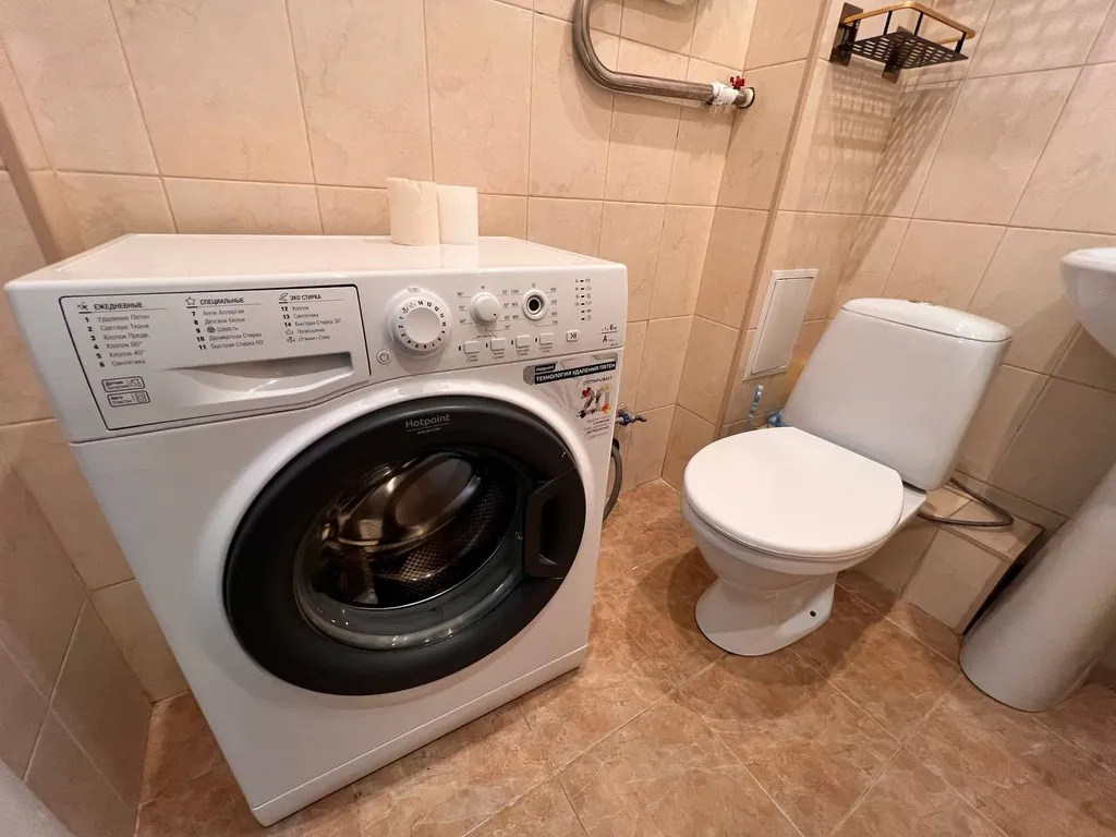 Квартира Уютная светлая студия, центр, ТЦ Вояж, парковка, кафе, аквапарк источник — Тюмень