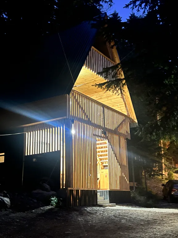 Домик в лесу с видом на горы Архыза с баней