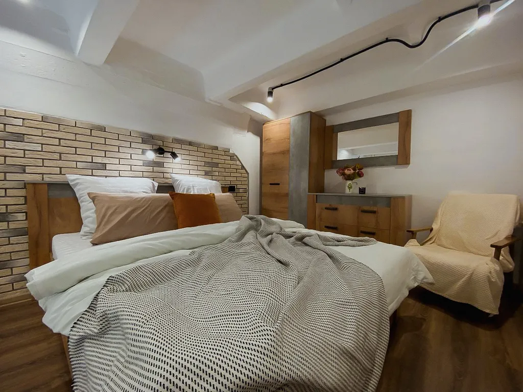 Квартира Двухуровневая студия с панорамными окнами — аренда посуточно в Астрахань