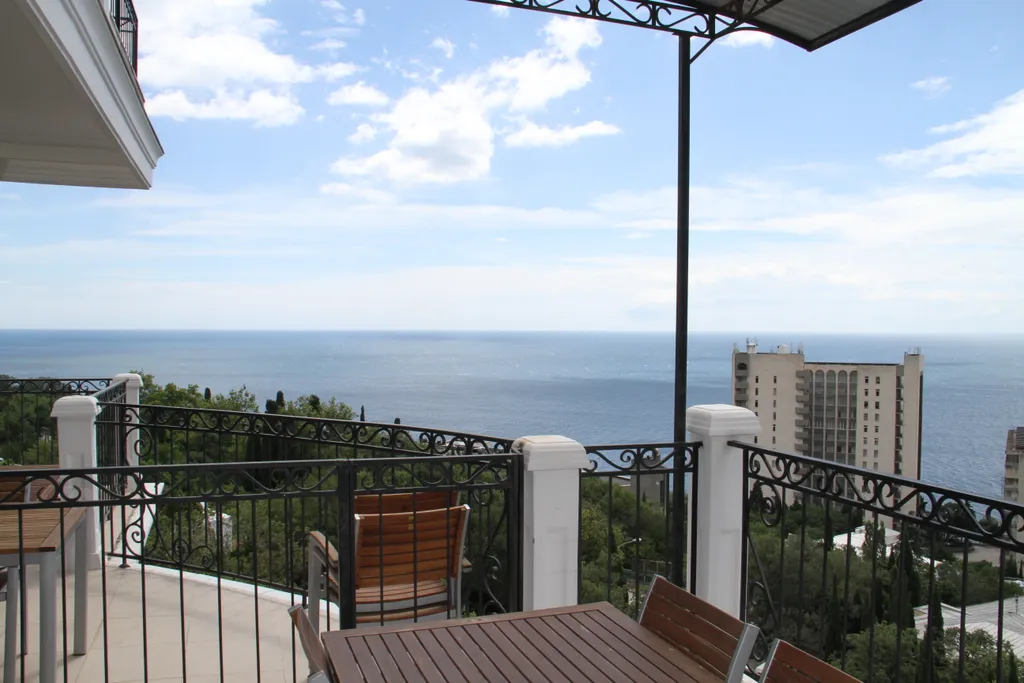 Видовая студия с террасой