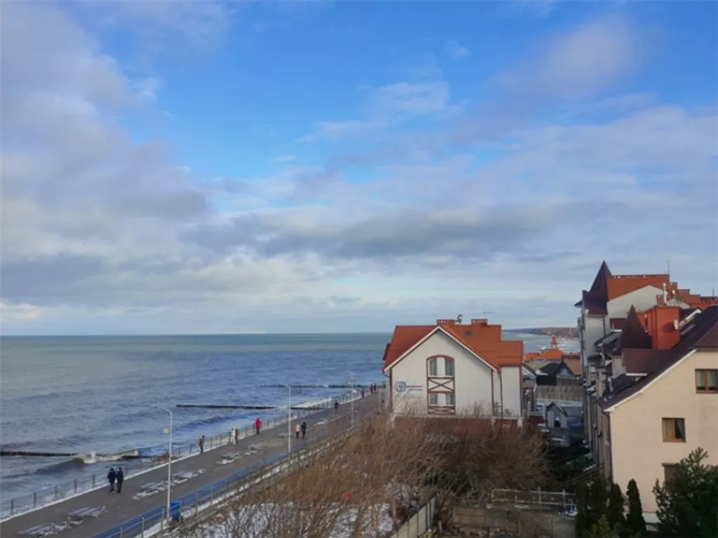 Джуниор сюит с панорамным видом на море (корп.С)