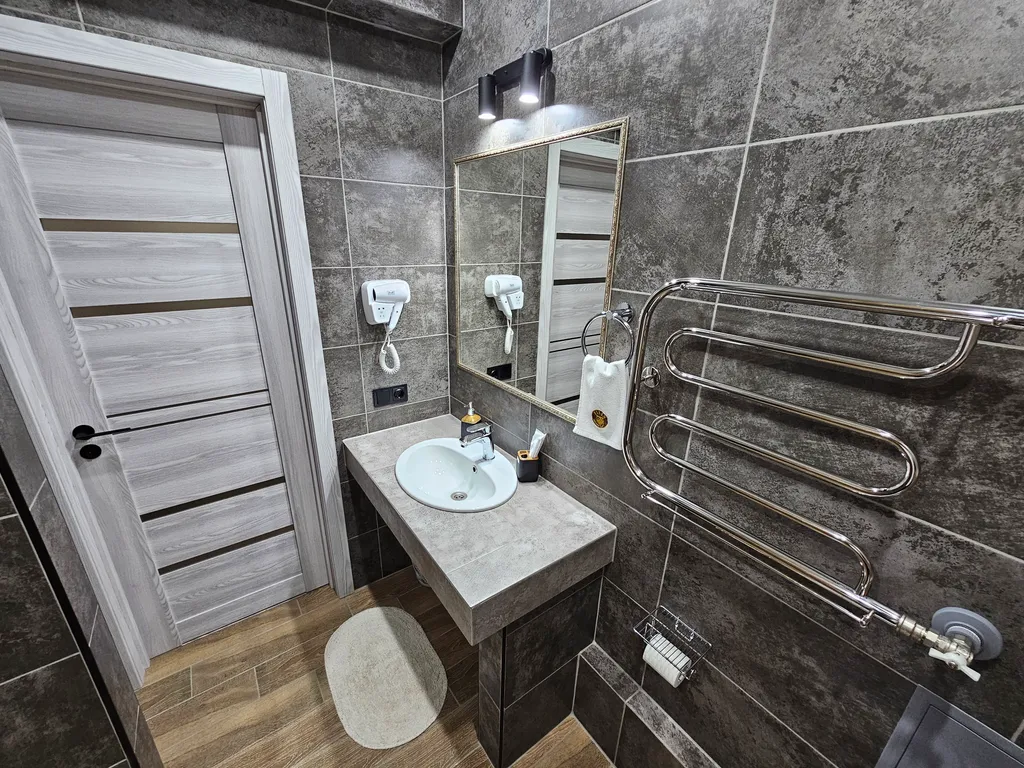 Апартамент № 8