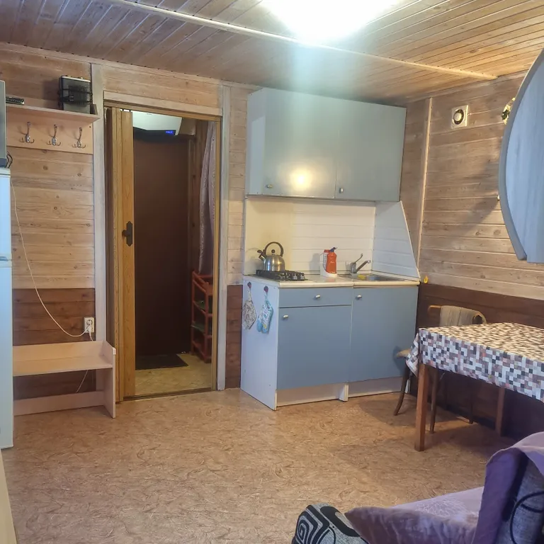 Коттедж Уютный небольшой дом — Песочный