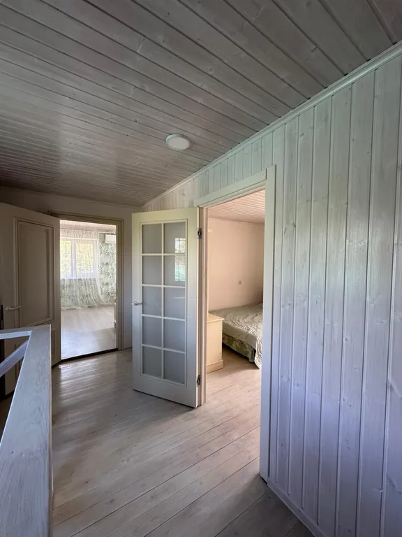 Дом с баней на берегу реки в 10 минутах от центра города