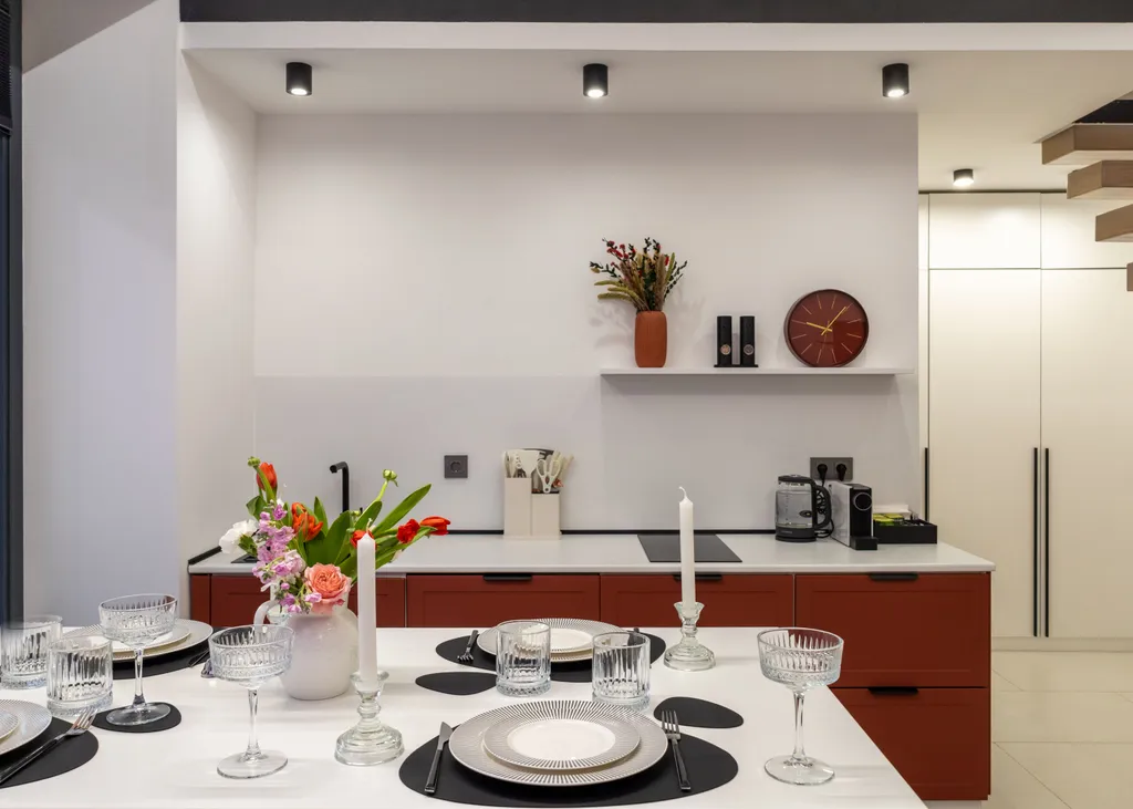 Двухуровневые апартаменты в центре