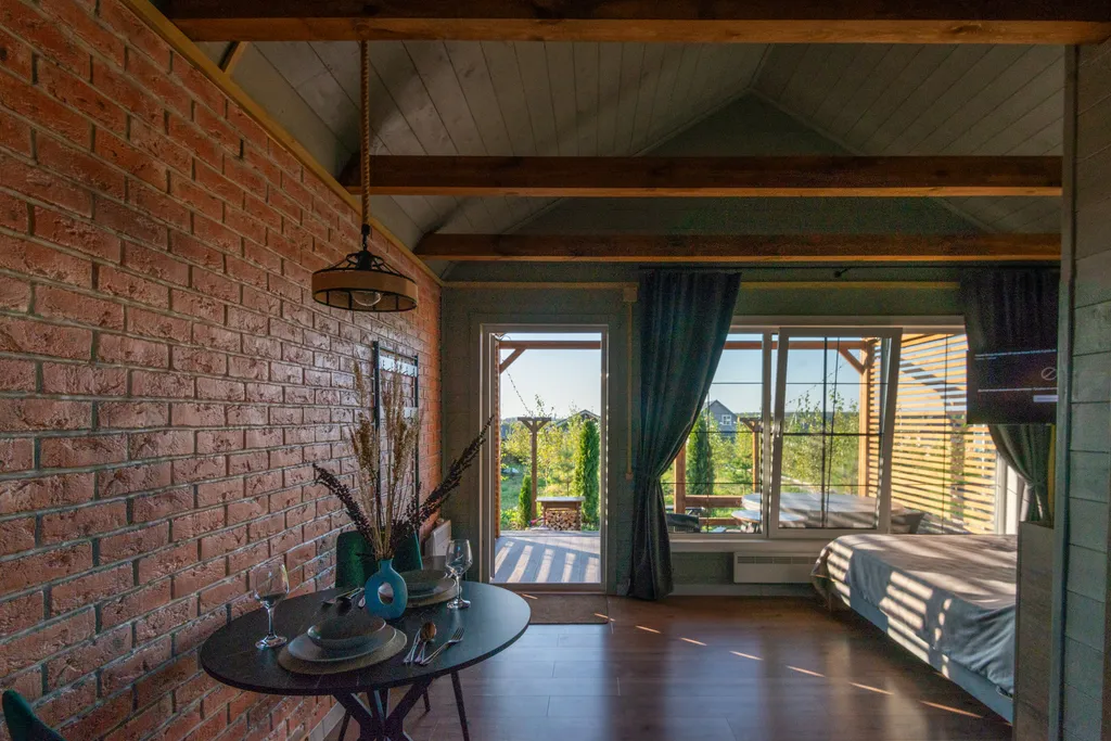 Дом с горячей купелью фурако на берегу реки