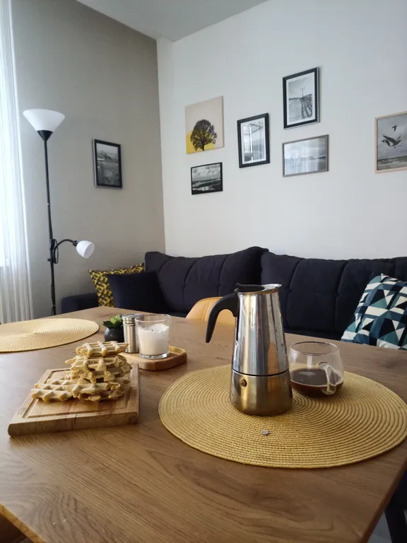 Просторная квартира на тихой улице — аренда посуточно в Пионерский