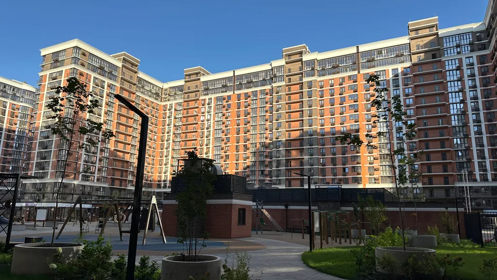 Жёлтая квартира Беличенко 92к4