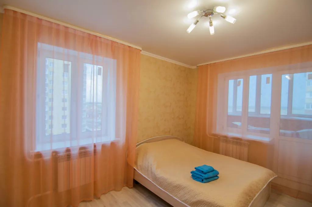 Квартира Уют в развитом районе города с комфортом выездом на объезд — аренда посуточно в Тюмень