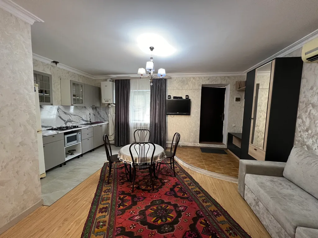 Коттедж Уютный домик у набережной — Махачкала