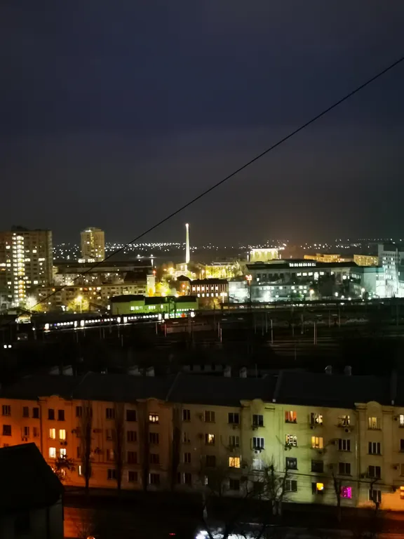 Уютная, тёплая, светлая квартира с видом на город и Волгу