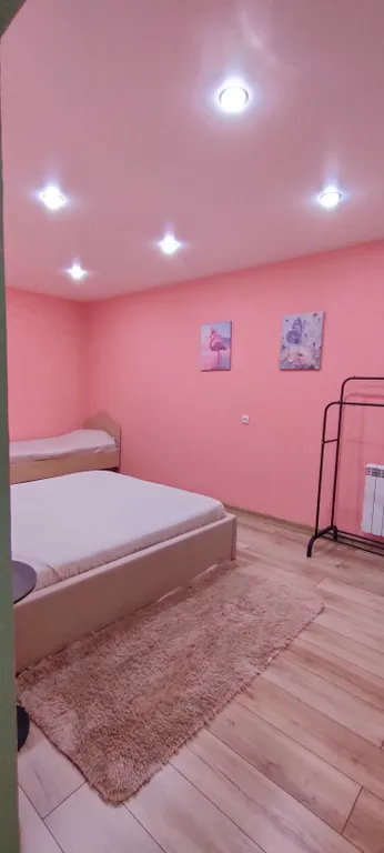 Уютная квартира с отдельным входом в центре города