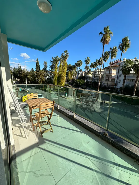 Двухкомнатный апартамент у моря