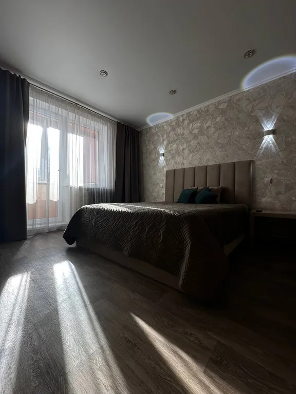 Чистая квартира рядом с парком Нефтехимиков