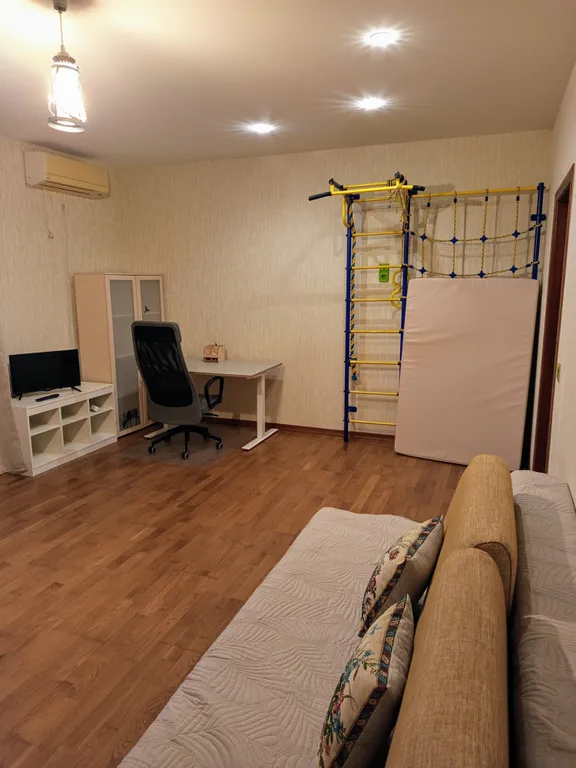 Шикарная двухкомнатная квартира  у Кремля с индивидуальным отоплением