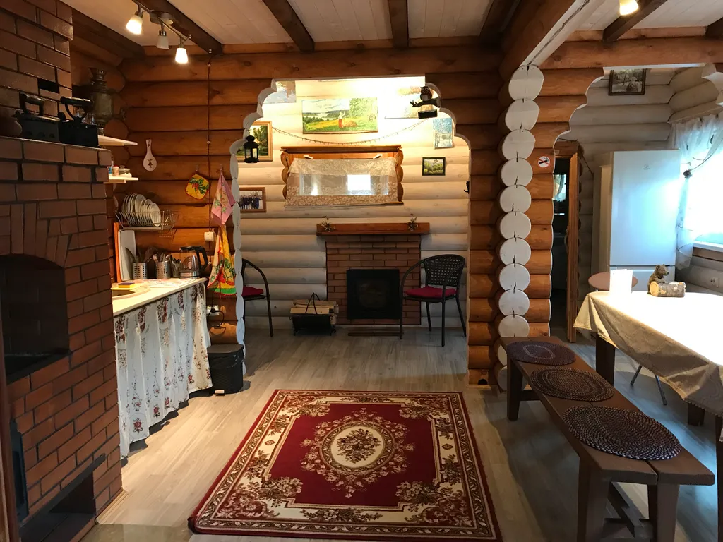 Дом из бревна Терем с сауной в черте города