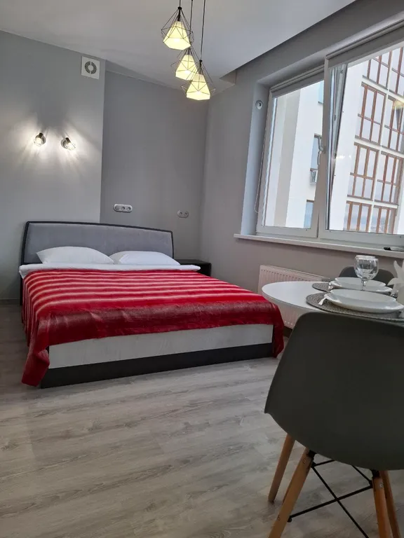 Квартира Яркая студия в центре Минска рядом с парком — Минск