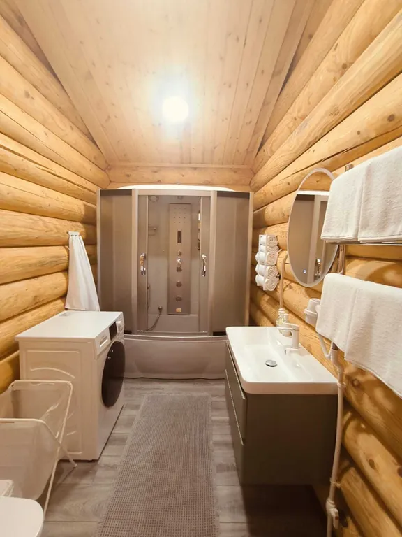 Уютный гостевой дом на берегу большого озера