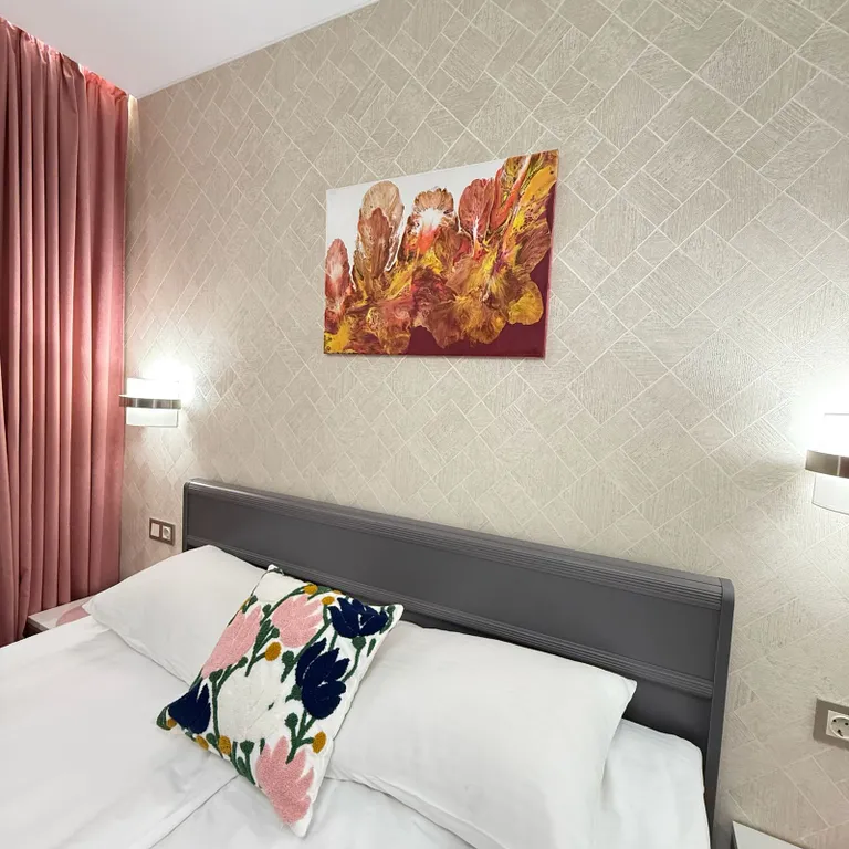 Новая квартира, со стильным интерьером, рядом с канатной дорогой