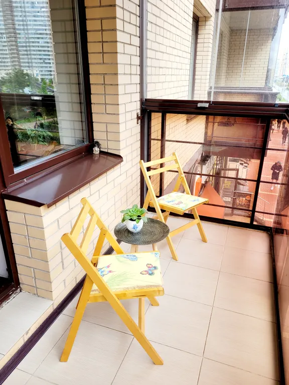 Солнечная студия рядом с метро