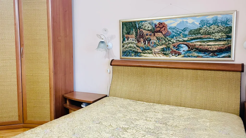 Квартира Просторная трешка в центре — аренда посуточно в Уфа