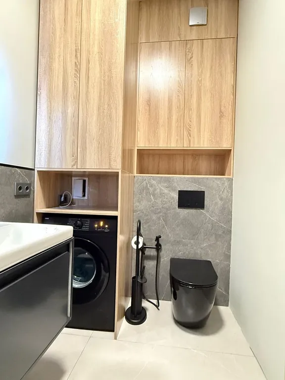 Уютная квартира с современным ремонтом в центре города