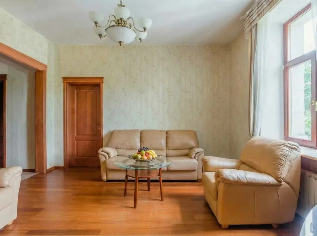 Квартира Уникальные апартаменты в легендарном здании — Москва