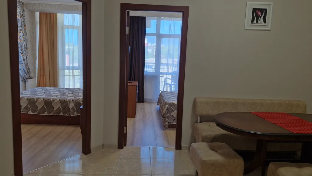 Просторная 2-х комнатная квартира в центре