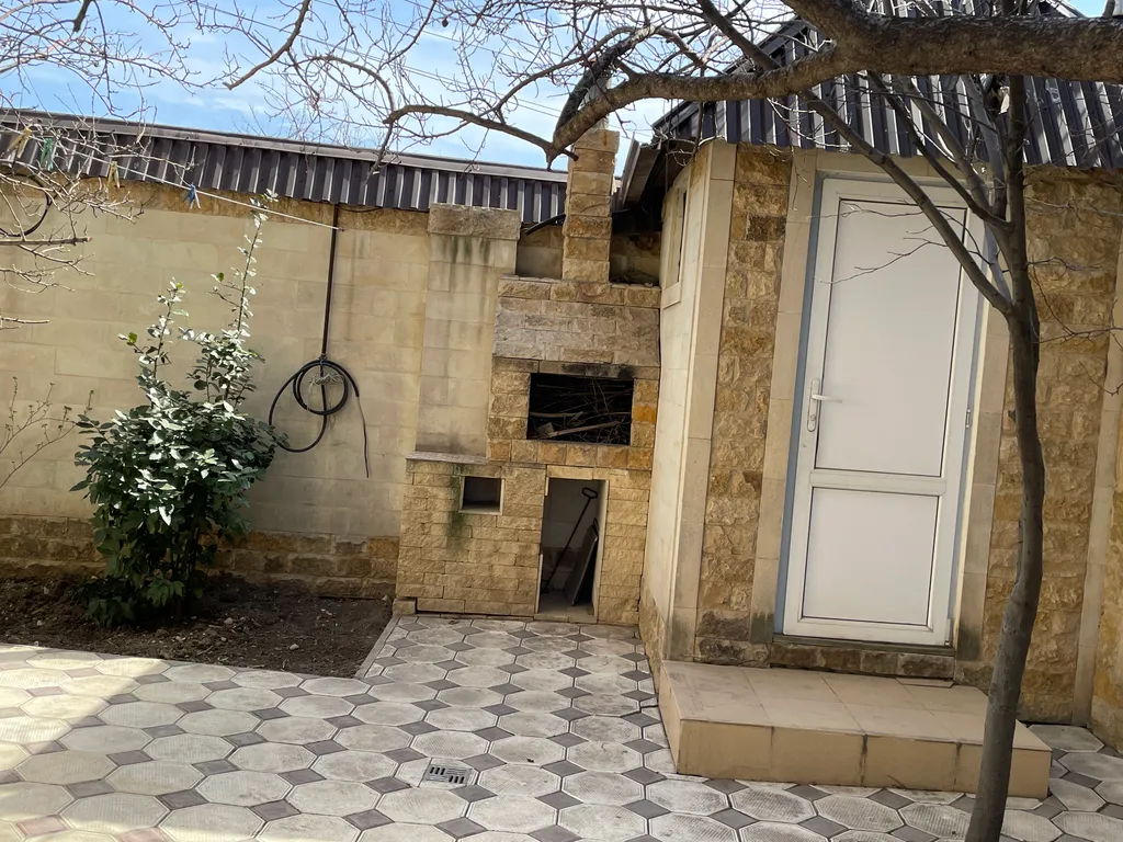 Коттедж Уютный дом, в центре города ,с шашлычной зоной и крытым двором. — Махачкала