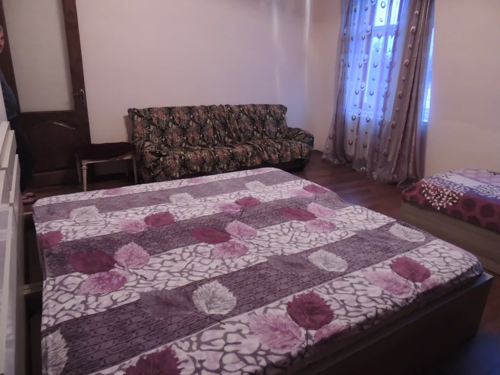 4-комнатная Квартира — аренда посуточно в Батуми