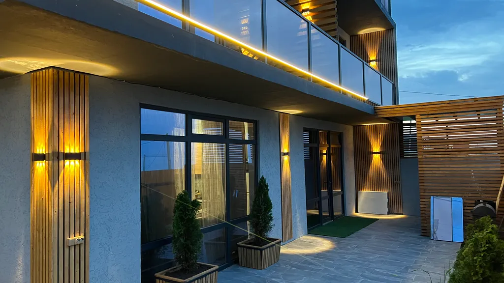 Современный двухэтажный коттедж у моря в пригороде Избербаша