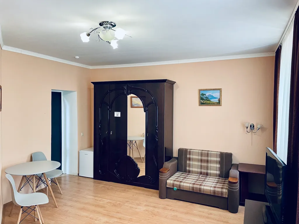 Квартира Квартира Просторный 3-х местный номер на 1 линии — Севастополь