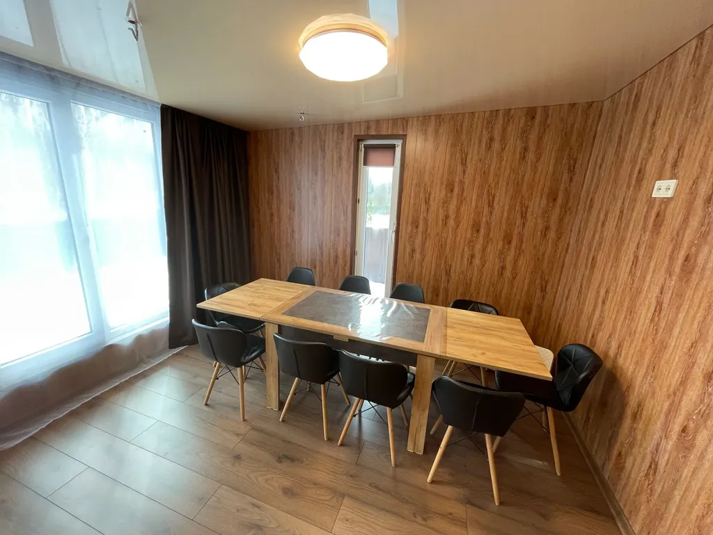 Загородный дом с беседкой