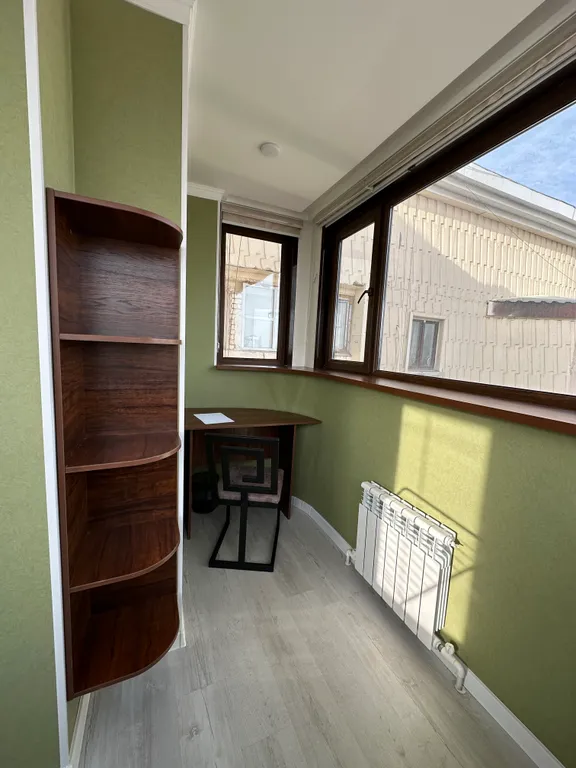 Панорамная и огроная квартира на 16 этаже