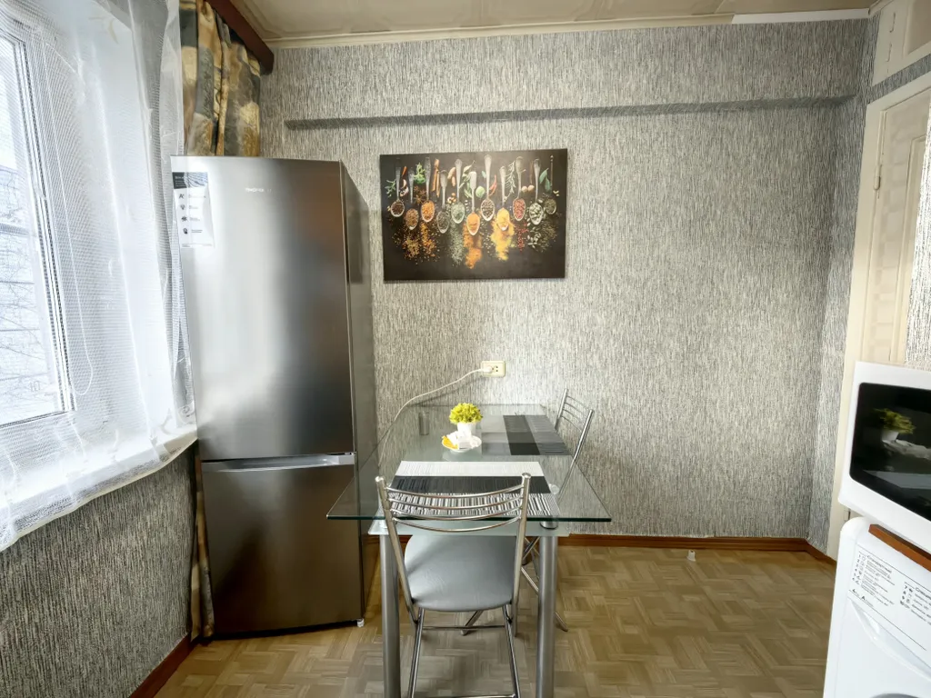 2-к квартира в центре: комфорт и удобство в шаговой доступности