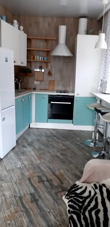 Прекрасный вид на горы, 500 м до канатки