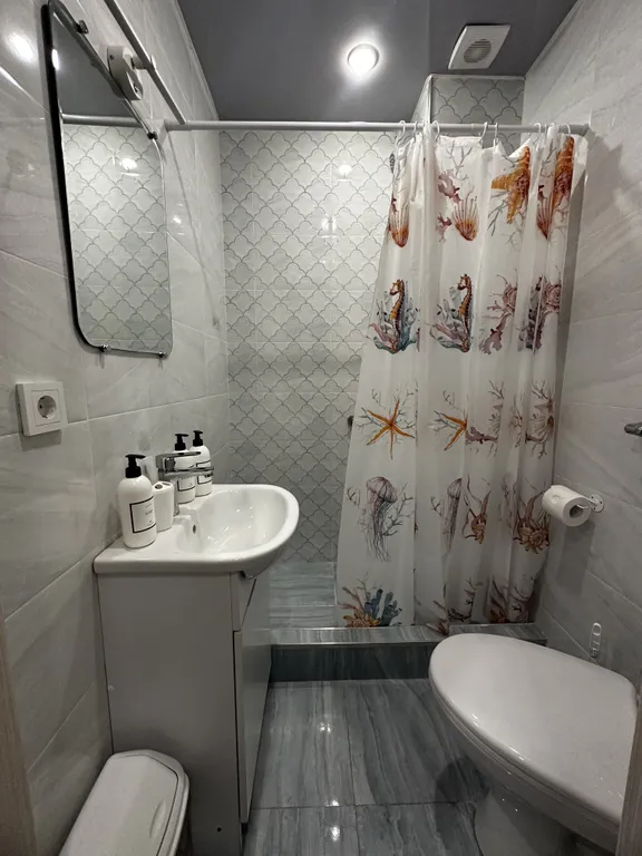 Квартира Квартира Двухместный номер "премиум" с балконом с 1 кроватью — Адлер