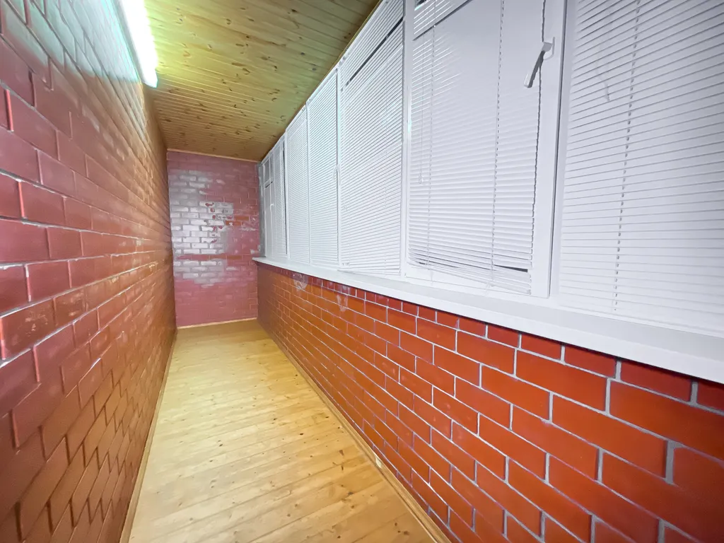 Двухуровневая квартира для большой компании