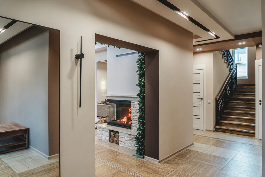 Новый дом с баней и бассейном у озера