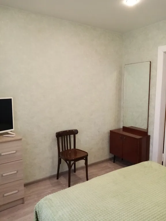 Уютная квартира в Юго-западном районе с видом на Спасо-Яковлев монастырь