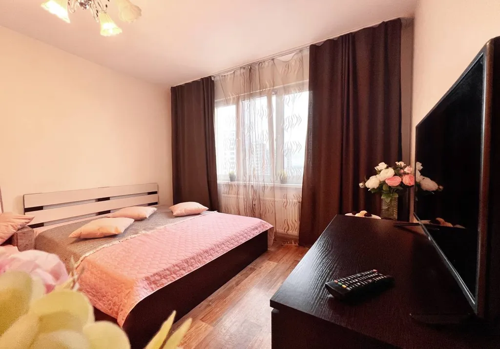 Квартира Квартира Шестиместный люкс с балконом 18 — Санкт-Петербург