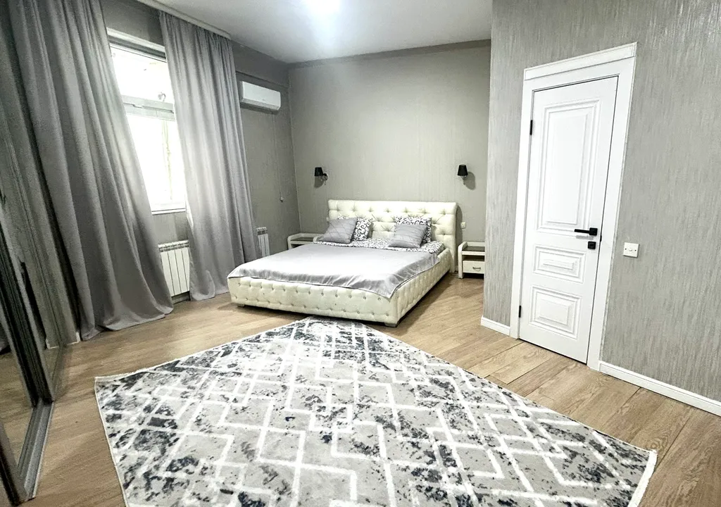 4-комнатная Квартира