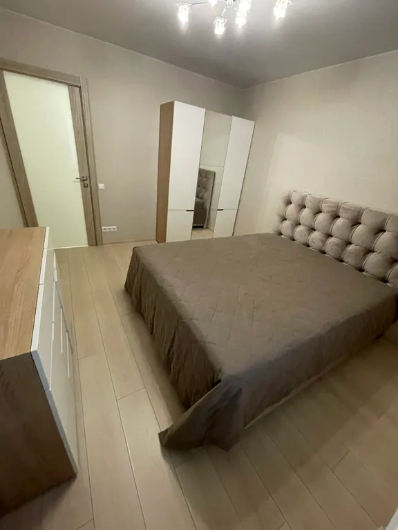 Квартира 2-комнатная с новым современным ремонтом