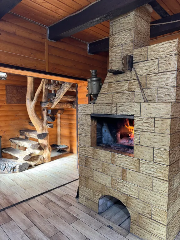 Дом с баней и бассейном