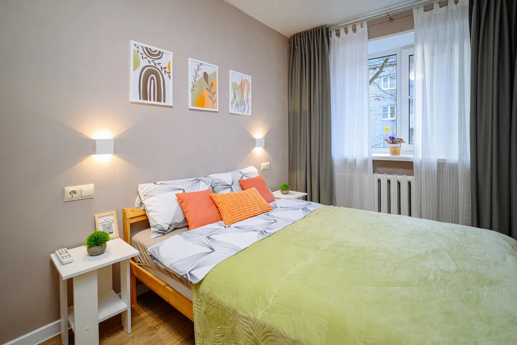 Двухкомнатная квартира рядом с Кремлем — аренда посуточно в Псков